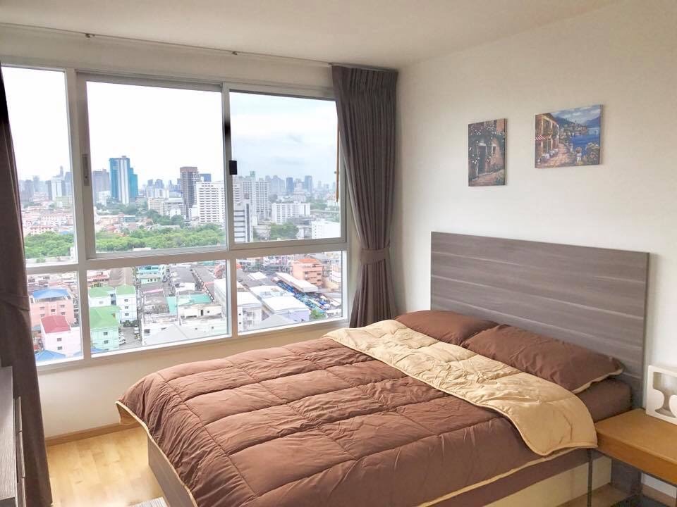 Condo for Sale U Delight Residence Pattanakarn-Thonglor Condominium 40.9 sqm Fl 19th Corner Unit Fully-Furnished.