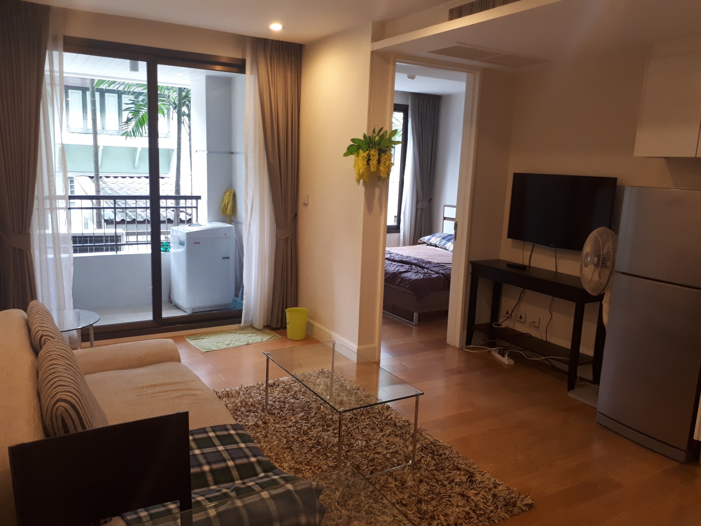 Condo for Sale Collezio Sathon-Pipat 300 m. from BTS Chong Nonsi Close to Sathorn, Silom, Naradhiwas Rd. 1 Bed 1 Bath 42 sqm. 2nd floor. 