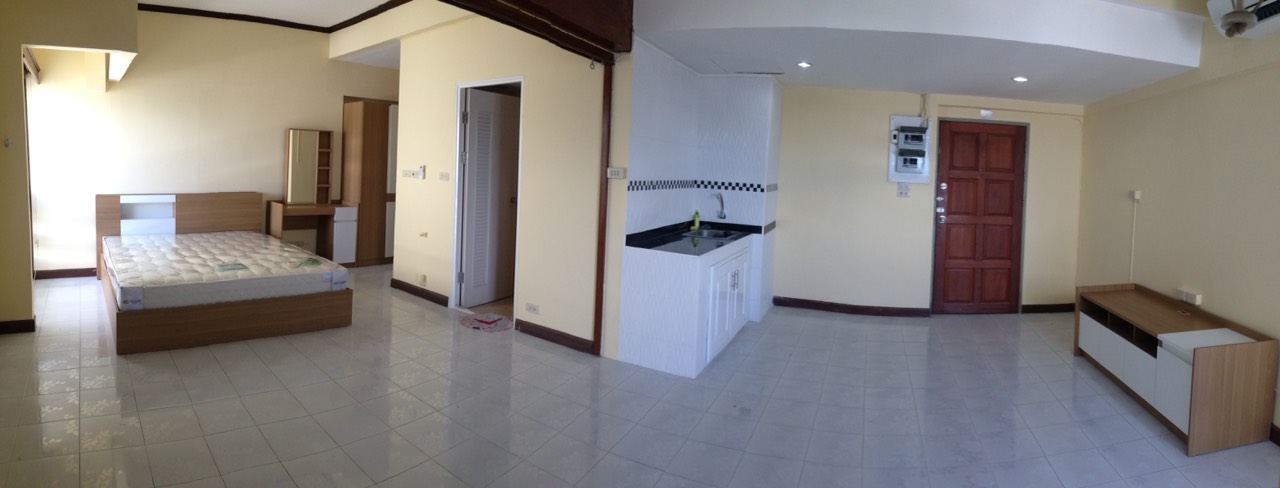 Juldis Mansion 48 sq.m. Fully Furnished for Rent 13,500 baht