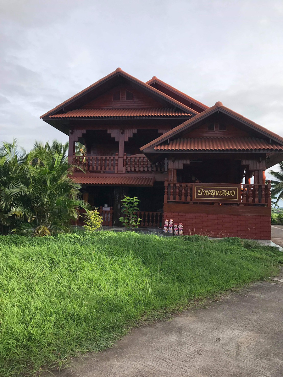 บ้านไม้สักทอง 2 ชั้น พร้อมที่ดินขนาด 3 งาน 1 ตารางวา อำเภอเชียงม่วน จังหวัดพะเยา บ้านไม้สักทอง 2 ชั้น พร้อมที่ดินขนาด 3 งาน 1 ตารางวา อำเภอเชียงม่วน จังหวัดพะเยา