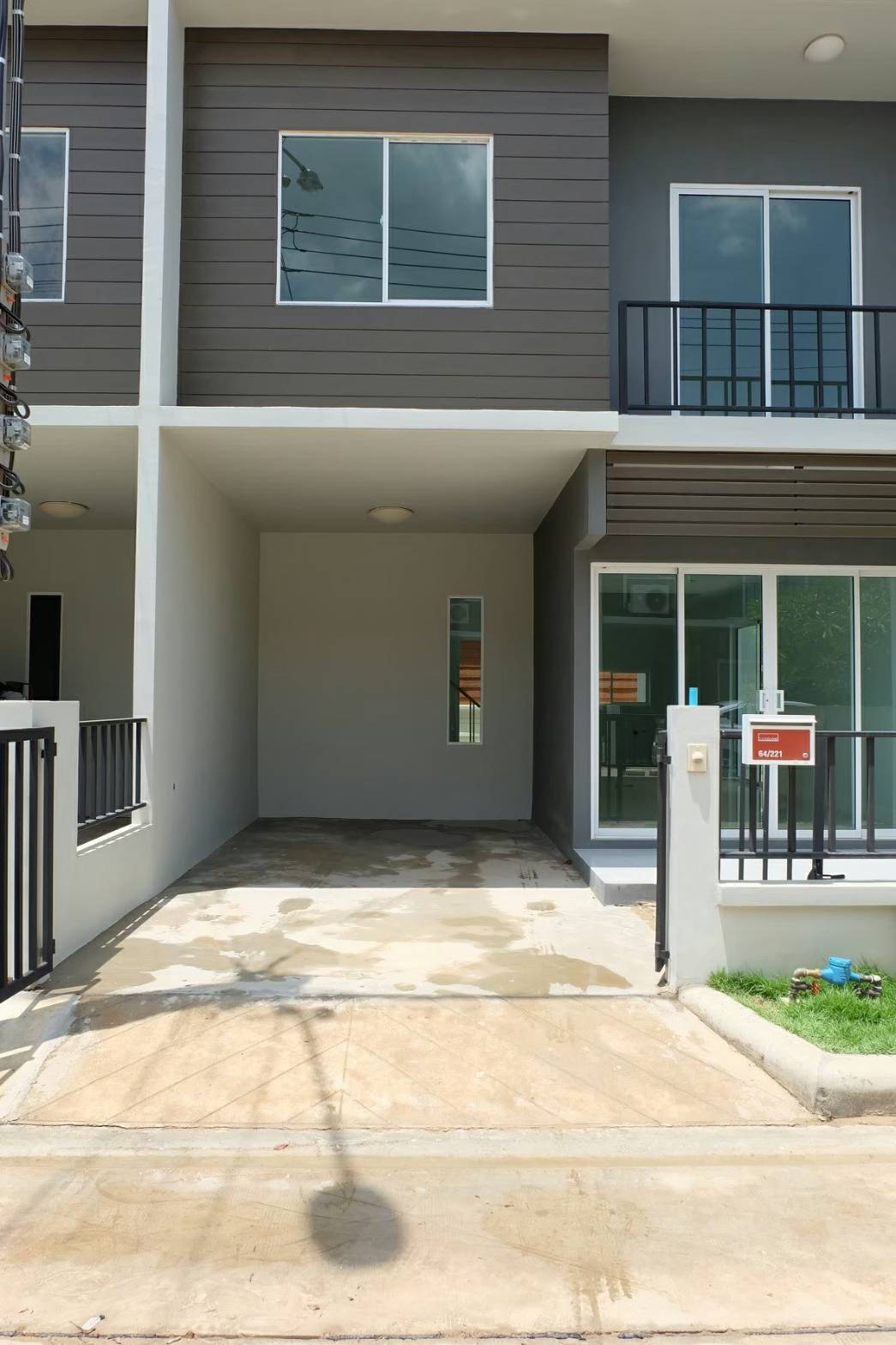 ทาวน์เฮ้าส์ 2 ชั้น หมู่บ้านอารียา เดอะคัลเลอร์ ทาวน์เฮ้าส์ 2 ชั้น หมู่บ้านอารียา เดอะคัลเลอร์