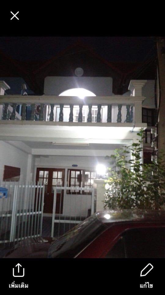 ขายบ้านทาวน์เฮาส์ นนทบุรี บางบัวทอง 18วา 1.45ล T094-045-7914 ขายบ้านทาวน์เฮาส์ นนทบุรี บางบัวทอง 18วา 1.45ล T094-045-7914