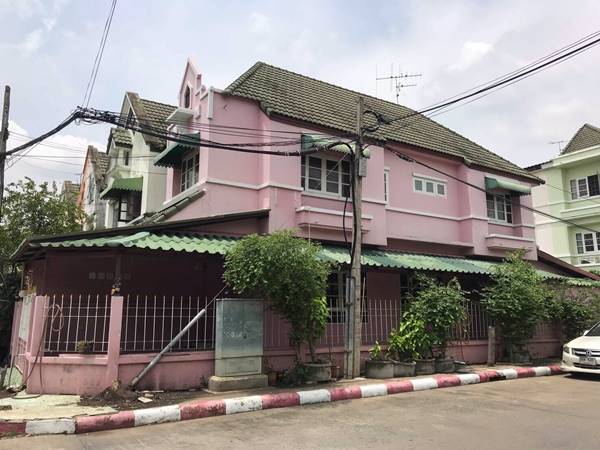 ขายขาดทุน!!! ทาวน์เฮาส์ 2ชั้น ลัลลี่วิลล์ ห้องมุม ต.คูคต อ.ลำลูกกา จ.ปทุมธานี 31.4 ตร.ว. ขายขาดทุน!!! ทาวน์เฮาส์ 2ชั้น ลัลลี่วิลล์ ห้องมุม ต.คูคต อ.ลำลูกกา จ.ปทุมธานี 31.4 ตร.ว.