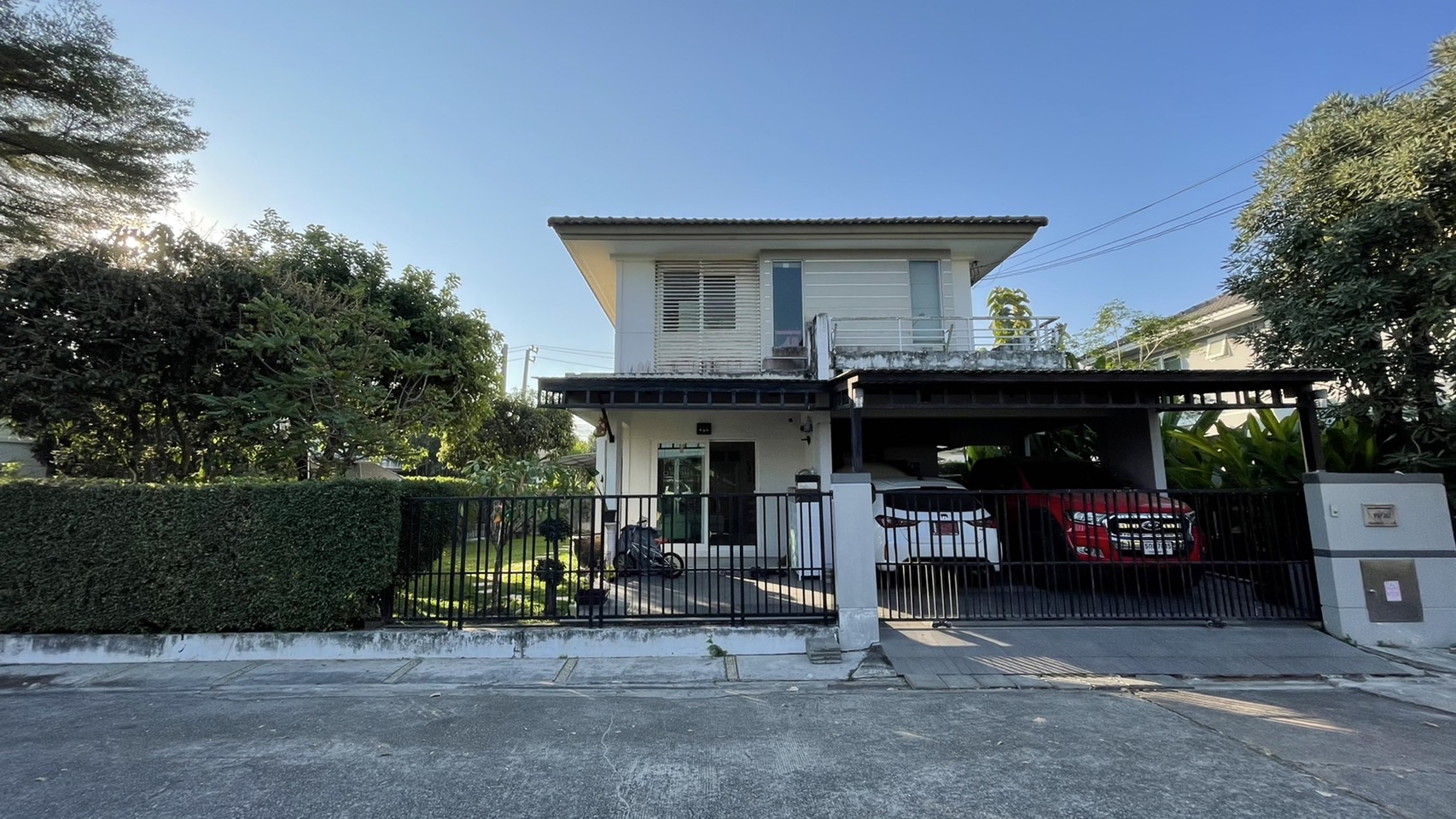 ขายบ้านเดี่ยว 59.2 ตรว. (บ้านหลังมุม) ตรงข้ามไม่มีบ้านใคร จอดรถสะดวก ขายบ้านเดี่ยว 59.2 ตรว. (บ้านหลังมุม) ตรงข้ามไม่มีบ้านใคร จอดรถสะดวก