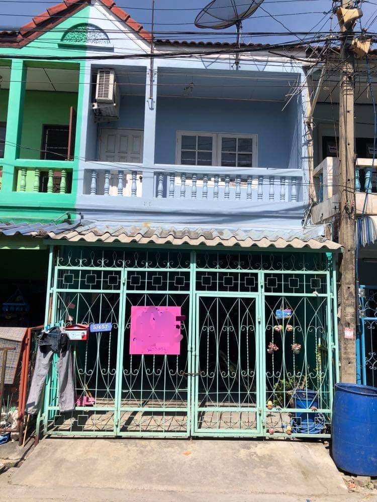 ขายด่วนบ้านทาวน์เฮาส์ ปทุมธานี ลำลูกกา 16วา 1.55ล T.094045791 ขายด่วนบ้านทาวน์เฮาส์ ปทุมธานี ลำลูกกา 16วา 1.55ล T.094045791