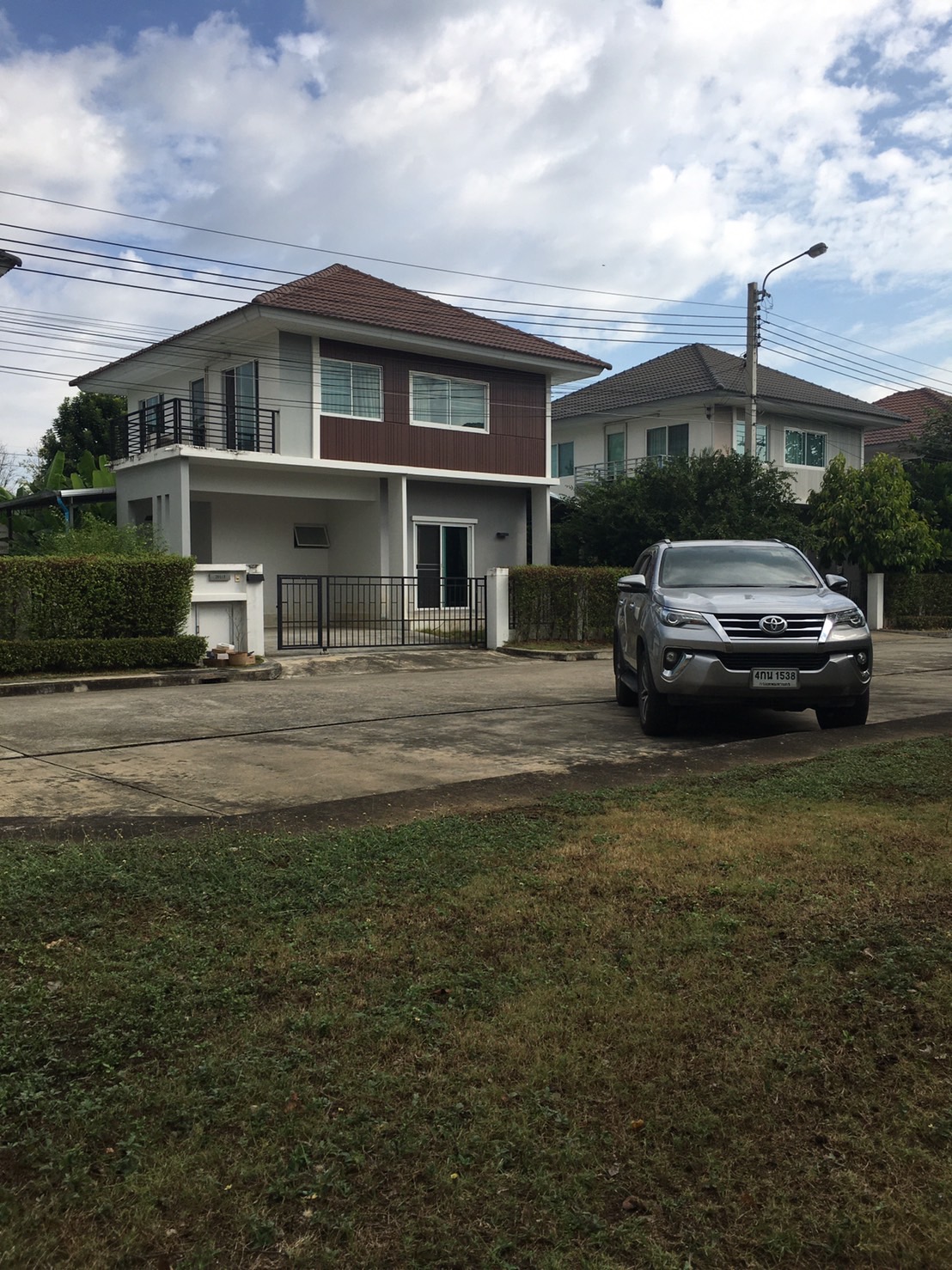 บ้านสวย อากาศดี ในหมู่บ้านหรูใกล้ 7-11 คลับเฮาส์หรู บ้านสวย อากาศดี ในหมู่บ้านหรูใกล้ 7-11 คลับเฮาส์หรู