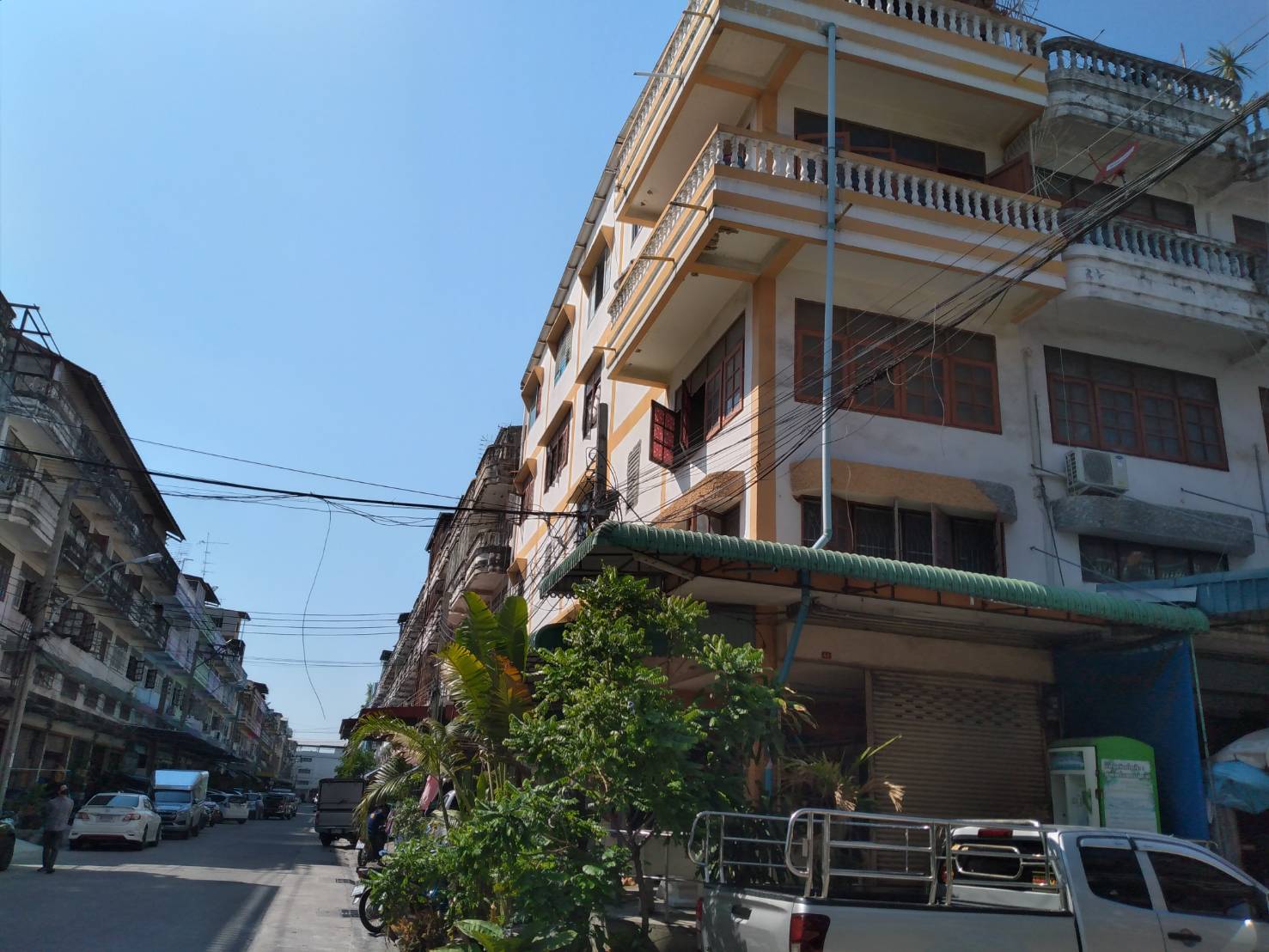 ขายอาคารพาณิชย์ 4 ชั้นครึ่ง 20 ตารางวา เอกชัย บางบอน ขายอาคารพาณิชย์ 4 ชั้นครึ่ง 20 ตารางวา เอกชัย บางบอน