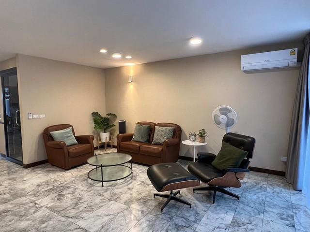 �����ҷ�ǹ���� 5 ��� 400 ���. 4 ��ͧ�͹ ��¾Ѳ�ҡ�� 52 ������� ����з� �Ϳ���������������� ���ö俿��ʶҹ���չ��Թ���