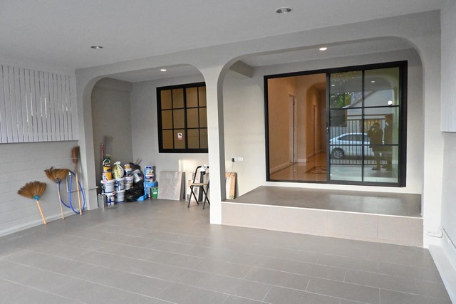 LV52323 ขาย ทาวเฮ้าส์ 1 ชั้น ซอยนวมินทร์ 111 แยก 3 ดีไซน์ Modern Luxury ใกล้เซ็นทรัลอีสวิลล์ LV52323 ขาย ทาวเฮ้าส์ 1 ชั้น ซอยนวมินทร์ 111 แยก 3 ดีไซน์ Modern Luxury ใกล้เซ็นทรัลอีสวิลล์