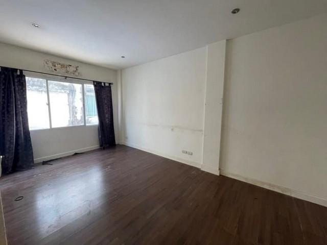 C3864 ให้เช่าทาวน์โฮม 3 ชั้น โครงการทาวน์อเวนิว Town Avenue พระราม 9 กรุงเทพกรีฑา 7 C3864 ให้เช่าทาวน์โฮม 3 ชั้น โครงการทาวน์อเวนิว Town Avenue พระราม 9 กรุงเทพกรีฑา 7