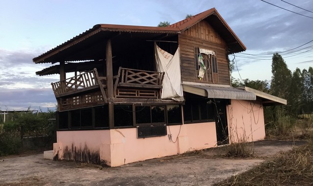 ขายบ้านครึ่งตึกครึ่งไม้ อำเภอท่าอุเทน นครพนม (PKK02-12409) ขายบ้านครึ่งตึกครึ่งไม้ อำเภอท่าอุเทน นครพนม (PKK02-12409)