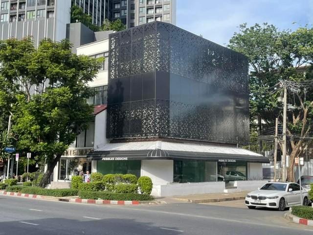 อาคารพาณิชย์ 3 ห้องนอน 3 ห้องน้ำ นราธิวาสราชนครินทร์ 15 พื้นที่ประมาณ 500 ตรม. ติดถนนใหญ่ ทำเลดี เหมาะทำโชว์รูม สำนักงาน คลินิค อาคารพาณิชย์ 3 ห้องนอน 3 ห้องน้ำ นราธิวาสราชนครินทร์ 15 พื้นที่ประมาณ 500 ตรม. ติดถนนใหญ่ ทำเลดี เหมาะทำโชว์รูม สำนักงาน คลินิค