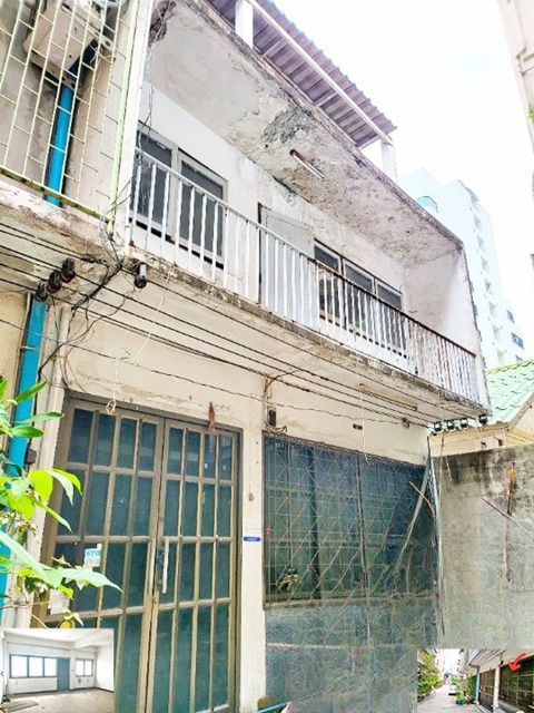 ย่านใจกลางเมือง BTS ศาลาแดง ให้เช่าอาคารพาณิชย์ 3 ชั้น พลุกพล่าน ย่านใจกลางเมือง BTS ศาลาแดง ให้เช่าอาคารพาณิชย์ 3 ชั้น พลุกพล่าน