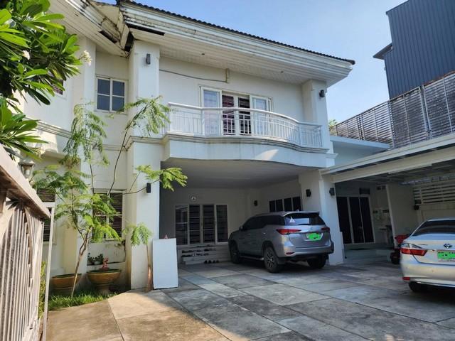 EPL-HS1190 ขายบ้านเดี่ยวหลังใหญ่ 2 ชั้น งามวงศ์วาน 47 หลักสี่ EPL-HS1190 ขายบ้านเดี่ยวหลังใหญ่ 2 ชั้น งามวงศ์วาน 47 หลักสี่