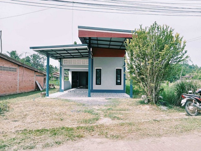 ขายบ้าน พร้อมที่ดิน 129 ตร.วา. ซอย สมหวัง บ้านกลาง พัทลุง ขายบ้าน พร้อมที่ดิน 129 ตร.วา. ซอย สมหวัง บ้านกลาง พัทลุง