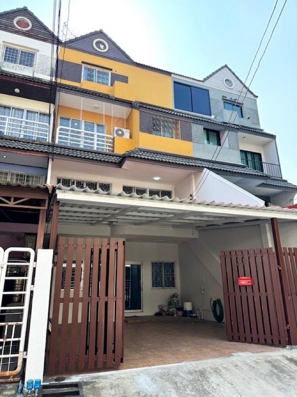 ขายทาวน์โฮม 4 ชั้น 300 ตร.ม. หมู่บ้านวราธรวิลล์ พัฒนาการ44 ขายทาวน์โฮม 4 ชั้น 300 ตร.ม. หมู่บ้านวราธรวิลล์ พัฒนาการ44