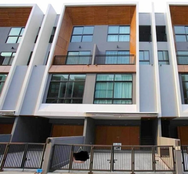 พัฒนาการ16-22 ARL รามคำแหง เดอะไนน์ พระราม 9 1.9 กม.โฮมทาวน์ พัฒนาการ16-22 ARL รามคำแหง เดอะไนน์ พระราม 9 1.9 กม.โฮมทาวน์