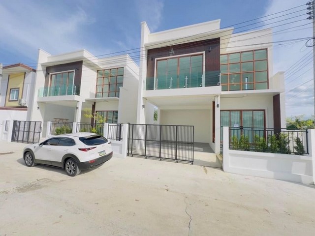 ��ҹ���ҧ���� 2 ��� ����Ѵ��պ���Թ ⫹�������   