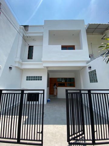 ขายทาวน์เฮ้าส์ ลาดพร้าว-วังหิน78 ขายทาวน์เฮ้าส์ ลาดพร้าว-วังหิน78