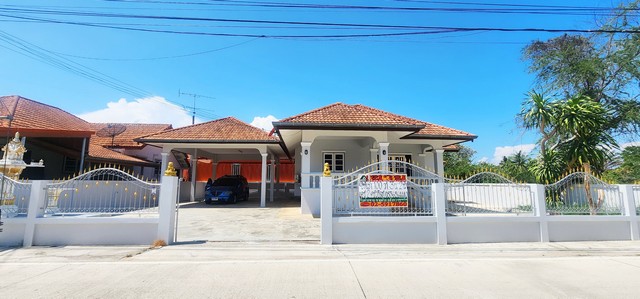 ให้เช่าบ้านเดี่ยว แต่งใหม่ทั้งหลัง ม.ภิรมย์สุข บ้านหม้อ เมืองเพชร ให้เช่าบ้านเดี่ยว แต่งใหม่ทั้งหลัง ม.ภิรมย์สุข บ้านหม้อ เมืองเพชร