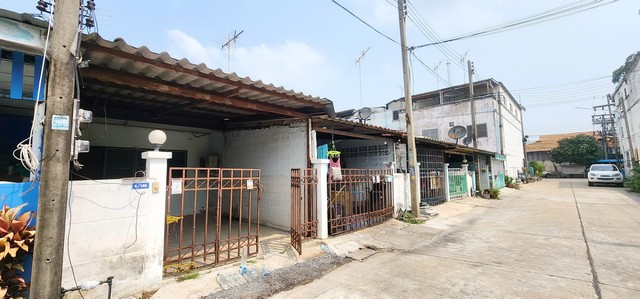 ม.โรจนะทรัพย์ ถ.อุทัย-บางปะอิน จ.อยุธยา ม.โรจนะทรัพย์ ถ.อุทัย-บางปะอิน จ.อยุธยา