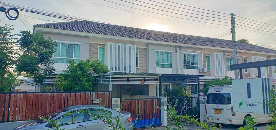 ขายทาวน์เฮ้าส์ 2 ชั้น หมู่บ้านพฤกษาวิวล์ (บ่อกรวด) สนใจติดต่อคุณปนัดดา 0817375109 ขายทาวน์เฮ้าส์ 2 ชั้น หมู่บ้านพฤกษาวิวล์ (บ่อกรวด) สนใจติดต่อคุณปนัดดา 0817375109
