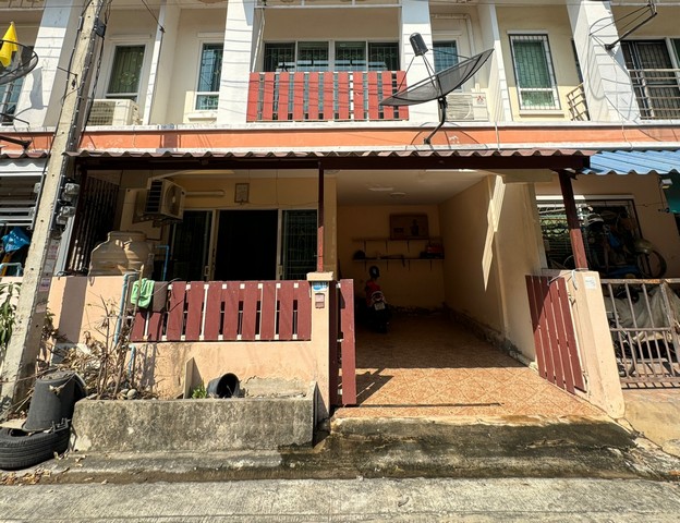 ขายทาวน์เฮ้าส์หมู่บ้านณัฐยาซอย 3 ใกล้ตลาดสดกระทุ่มแบน ขายทาวน์เฮ้าส์หมู่บ้านณัฐยาซอย 3 ใกล้ตลาดสดกระทุ่มแบน