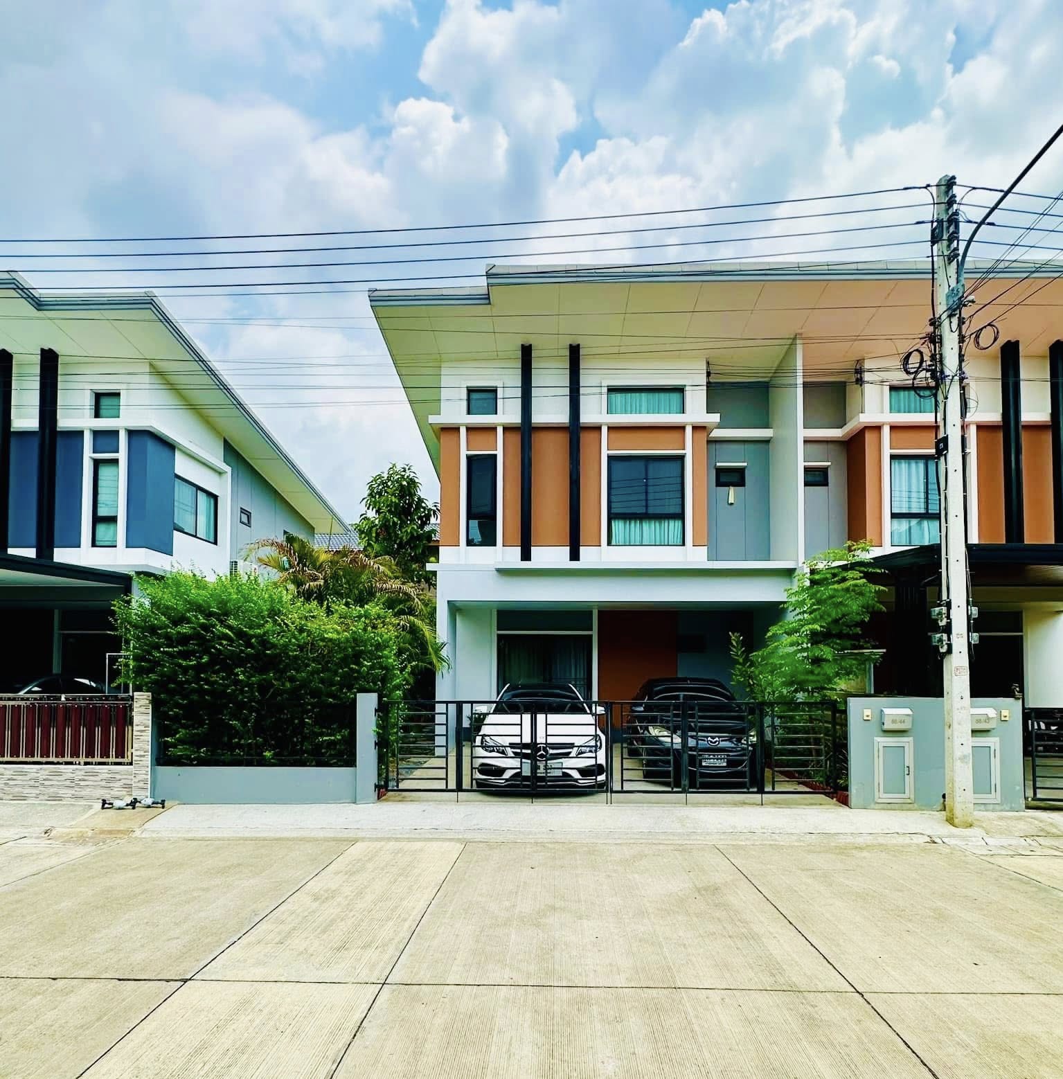 ขายด่วน บ้านแฝด อณาสิริ เกาะเรียน อยุธยา ขายด่วน บ้านแฝด อณาสิริ เกาะเรียน อยุธยา