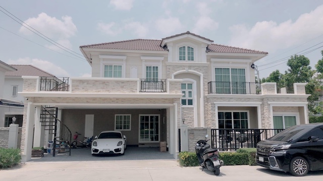 BH3710 ให้เช่าและขาย บ้านเดี่ยว Grandio เกษตร-นวมินทร์ แปลงมุม BH3710 ให้เช่าและขาย บ้านเดี่ยว Grandio เกษตร-นวมินทร์ แปลงมุม