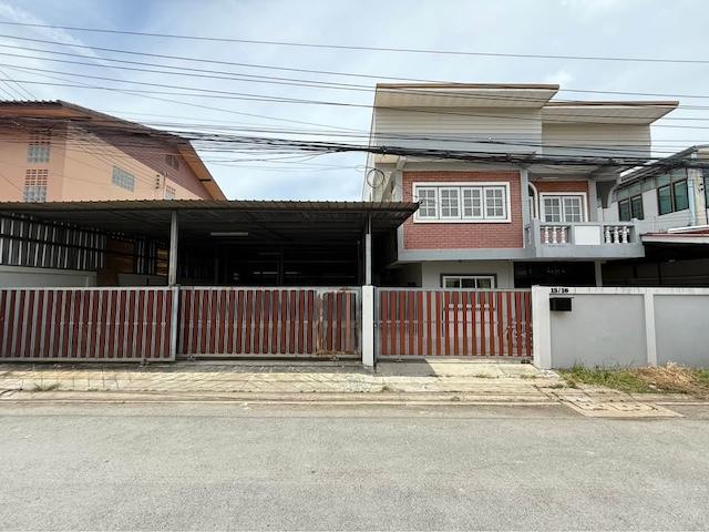 ให้เช่าบ้านเดี่ยว 2 ชั้นพร้อมโกดังบนเนื้อที่ 100 ตรว. นวมินทร์ 42 ให้เช่าบ้านเดี่ยว 2 ชั้นพร้อมโกดังบนเนื้อที่ 100 ตรว. นวมินทร์ 42