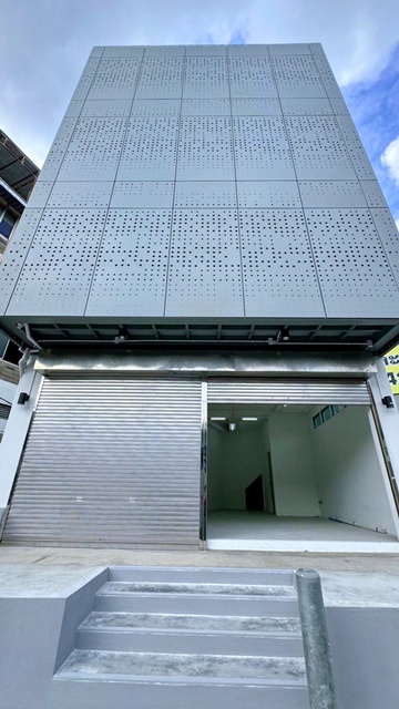 เฉพาะชั้น 1 และชั้นลอย 2คูหา MRT หัวหมาก 600 ม.ให้เช่าอาคารใหม่ เฉพาะชั้น 1 และชั้นลอย 2คูหา MRT หัวหมาก 600 ม.ให้เช่าอาคารใหม่