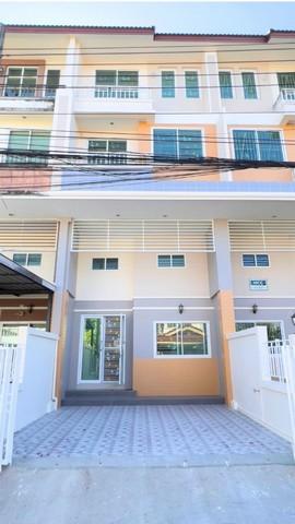 ให้เช่าทาวน์โฮม 4 ชั้น 24 ตร.ว. ย่านนวมินทร์ ใกล้เดอะมอลล์บางกะปิ ให้เช่าทาวน์โฮม 4 ชั้น 24 ตร.ว. ย่านนวมินทร์ ใกล้เดอะมอลล์บางกะปิ