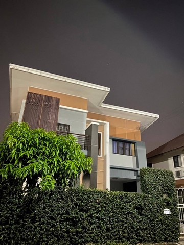 BH3723 ให้เช่าโฮมออฟฟิศ 4 ชั้น โครงการ Chic District Home Office BH3723 ให้เช่าโฮมออฟฟิศ 4 ชั้น โครงการ Chic District Home Office