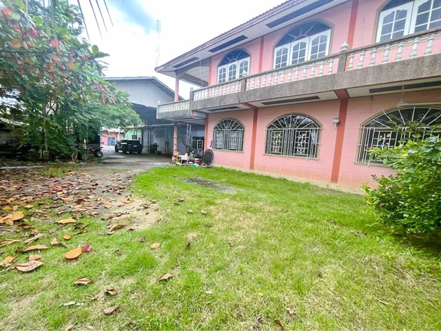 พุทธสาคร เศรษฐกิจ สวนหลวง 1.8 กม.ให้เช่าบ้าน โกดัง 2 ชั้น 600 ตร พุทธสาคร เศรษฐกิจ สวนหลวง 1.8 กม.ให้เช่าบ้าน โกดัง 2 ชั้น 600 ตร