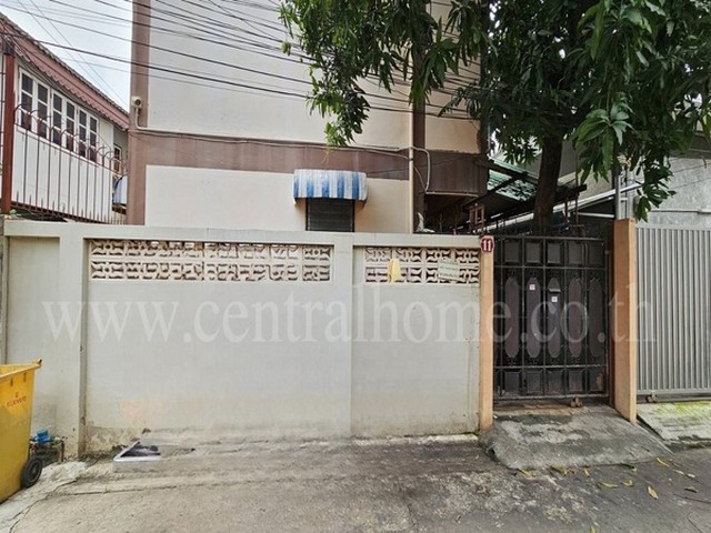 ลดราคา อพาร์ทเม้นท์ 3 ชั้น ซอยบรมราชชนนี 28 ตลิ่งชัน เหมาะกับการล ลดราคา อพาร์ทเม้นท์ 3 ชั้น ซอยบรมราชชนนี 28 ตลิ่งชัน เหมาะกับการล