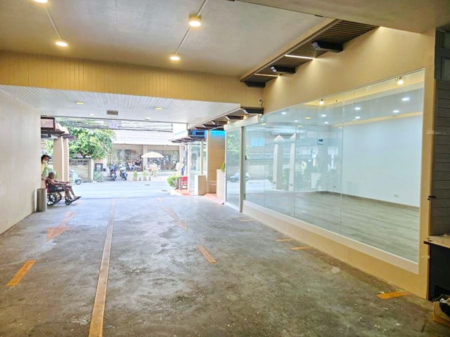 ให้เช่าพื้นที่ร้านค้า 30ตร.ม. ตลาดอ่อนนุช 600ม สุขุมวิท 75-85 ให้เช่าพื้นที่ร้านค้า 30ตร.ม. ตลาดอ่อนนุช 600ม สุขุมวิท 75-85