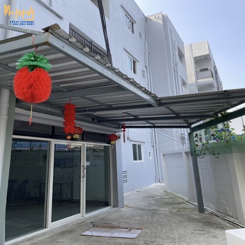 ขายที่ดินพร้อมอาพาร์ทเม้นท์ 4 ชั้น รวม 2 ตึก - มี 60 ห้อง ขายที่ดินพร้อมอาพาร์ทเม้นท์ 4 ชั้น รวม 2 ตึก - มี 60 ห้อง