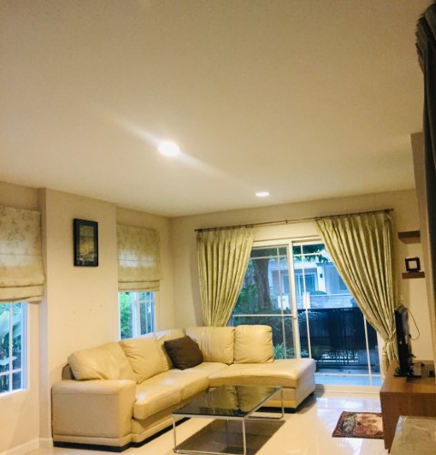 ให้เช่าบ้านมัณฑนา พระราม9-ศรีนครินทร์3นอน3น้ำแอร์เฟอร์ครบเช่า5500 ให้เช่าบ้านมัณฑนา พระราม9-ศรีนครินทร์3นอน3น้ำแอร์เฟอร์ครบเช่า5500