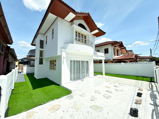 จัดเต็มเฟอร์ฯทั้งหลัง ฟังก์ชันครบ รังสิต-คลองสี่ ขายบ้านเดี่ยว จัดเต็มเฟอร์ฯทั้งหลัง ฟังก์ชันครบ รังสิต-คลองสี่ ขายบ้านเดี่ยว