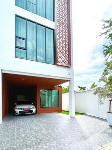 ขายทาวน์โฮม 3.5 ชั้น 26.4 ตร.ว. ย่านนาคนิวาส ลาดพร้าว 71 ห้องมุม ขายทาวน์โฮม 3.5 ชั้น 26.4 ตร.ว. ย่านนาคนิวาส ลาดพร้าว 71 ห้องมุม