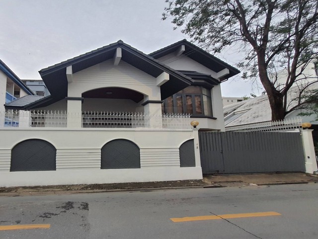 �����Һ�ҹ 80 ���.�Ѫ��36 (�.�����˭�)�Ҵ�����-�ѧ�Թ ���Lotus�