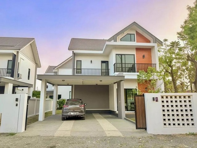 ให้เช่าบ้านเดี่ยว 2 ชั้น สไตล์นอร์ดิก โปร่งโล่ง หรูหรา โซนป่าแดด ให้เช่าบ้านเดี่ยว 2 ชั้น สไตล์นอร์ดิก โปร่งโล่ง หรูหรา โซนป่าแดด