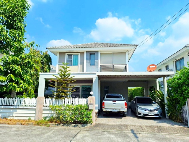 บ้านเดี่ยว 2 ชั้นหรูหรา นิคมปิ่นทอง ชลบุรี 3.8 กม เจปาร์ค ศรีราชา บ้านเดี่ยว 2 ชั้นหรูหรา นิคมปิ่นทอง ชลบุรี 3.8 กม เจปาร์ค ศรีราชา