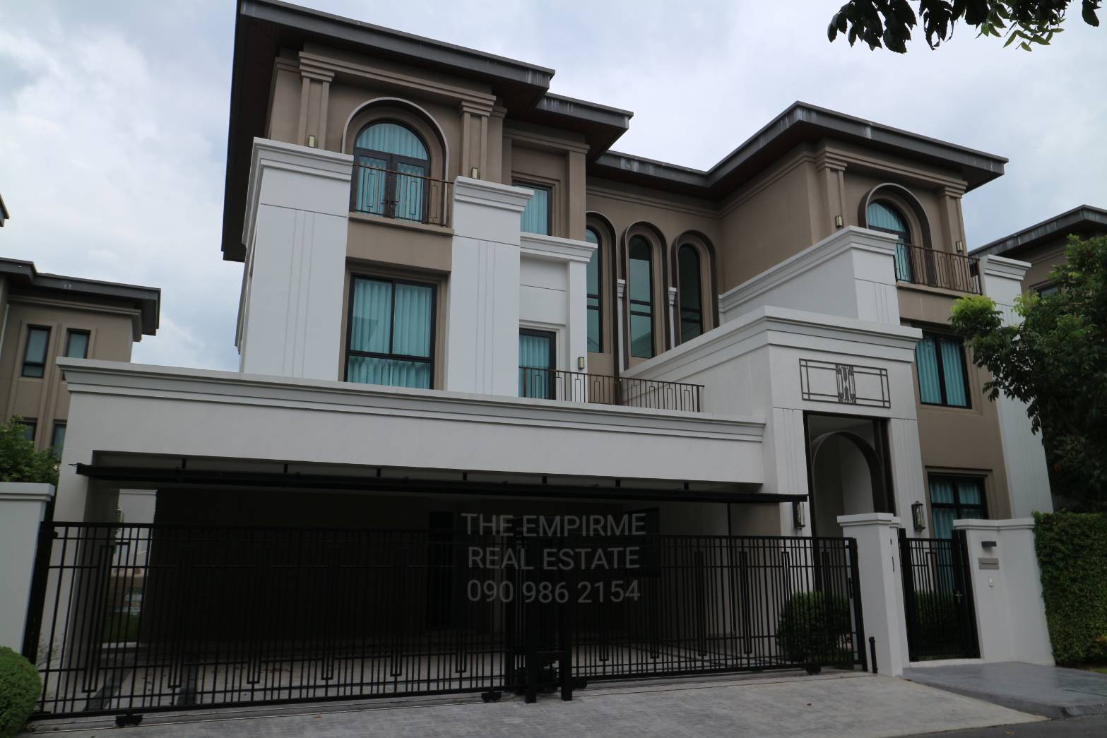 ��� ��� CINQ ROYAL KRUNGTHEP KREETHA