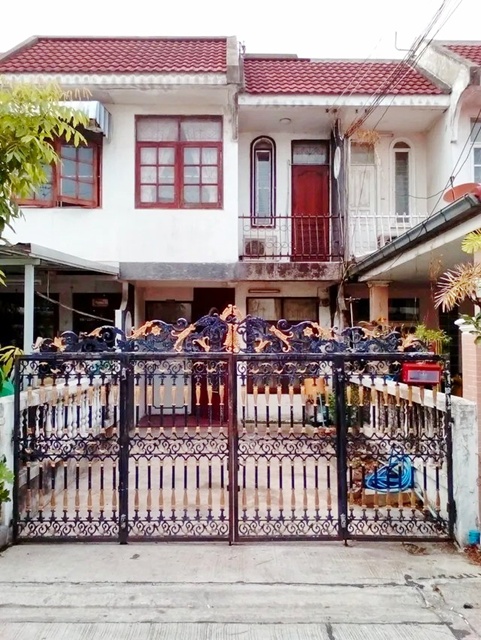 ��Ҵ�ǹ���乷�ҫ��� 1.3 ��. �Ѫ�� MRT ��ǹ� 600 �. ��ǹ�������