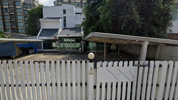 ให้เช่า / เซ้ง / ขาย บ้านทำสำนักงาน - ลาดพร้าว ซอย 8 ทำเลทองใจกลางเมือง ใกล้ MRT โทร 090-6360022 ให้เช่า / เซ้ง / ขาย บ้านทำสำนักงาน - ลาดพร้าว ซอย 8 ทำเลทองใจกลางเมือง ใกล้ MRT โทร 090-6360022