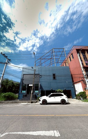 ทำเลเหมาะสุดสำหรับธุรกิจที่ต้องการ หน้าอาคารเด่น เห็นชัด คนผ่านเ ทำเลเหมาะสุดสำหรับธุรกิจที่ต้องการ หน้าอาคารเด่น เห็นชัด คนผ่านเ