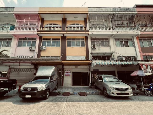 ขายอาคารพาณิชย์ หมู่บ้านอรุณธร ขายอาคารพาณิชย์ หมู่บ้านอรุณธร