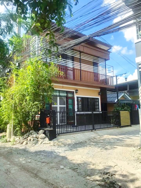 ��ا෾��ձ�5-7-9 ��ҹ����� 2��� 40 ��.��. MRT�¡������ 800 �.