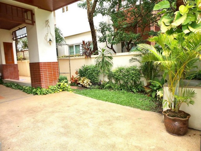 ให้เช่าบ้านเดี่ยว 3 ห้องนอน ใกล้บางกอกพัฒนา สิทธารมย์ รีเจ้นท์ ลา ให้เช่าบ้านเดี่ยว 3 ห้องนอน ใกล้บางกอกพัฒนา สิทธารมย์ รีเจ้นท์ ลา